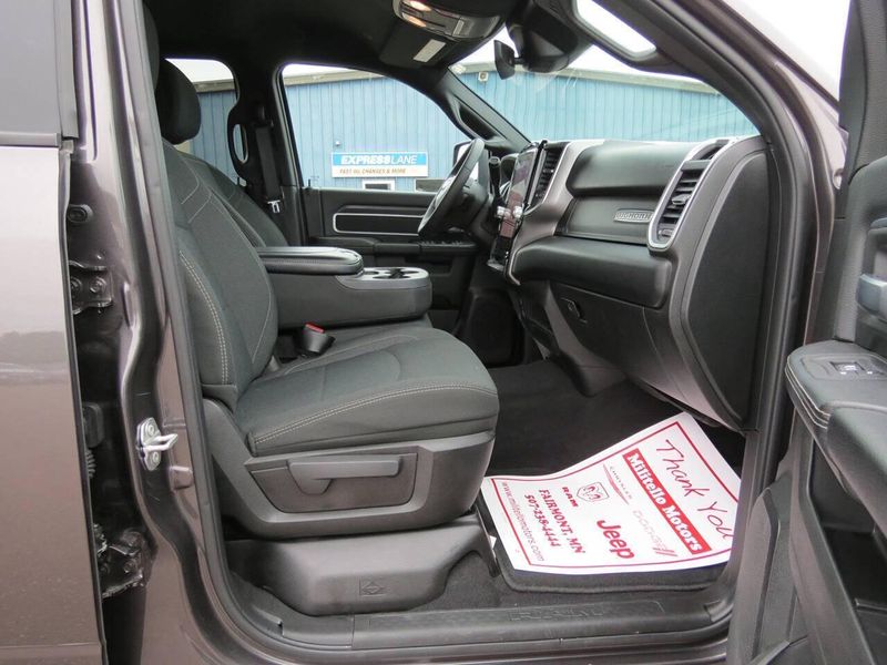 Used 2026 RAM 2500 Big Horn 4x4 4dr Crew Cab 6.3 ft. SB PickupImage 14
