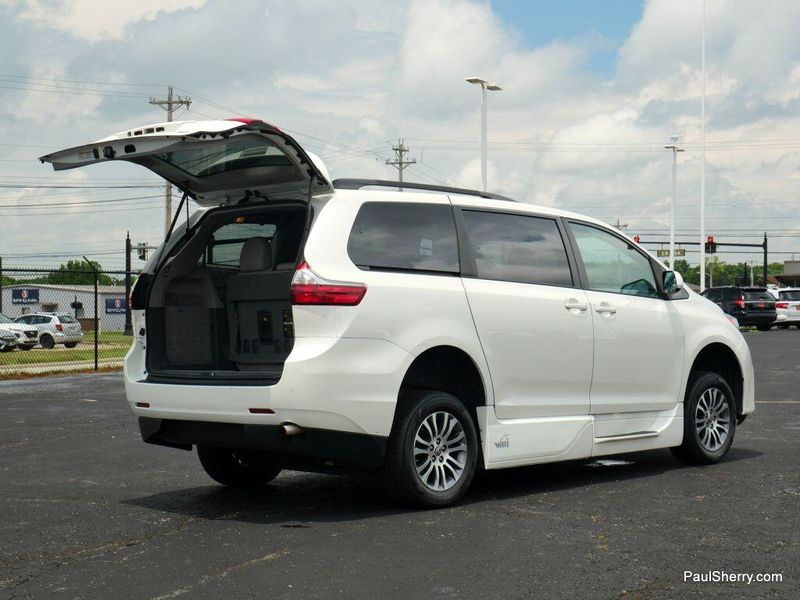 Used 2020 Toyota Sienna XLEImage 54