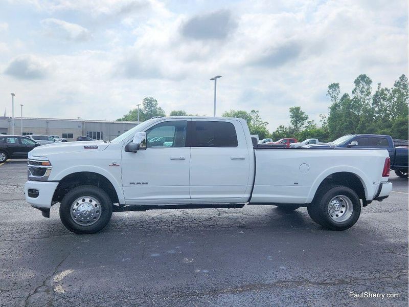 New 2026 RAM 3500 Limited Longhorn Crew Cab 4x4 8' Box