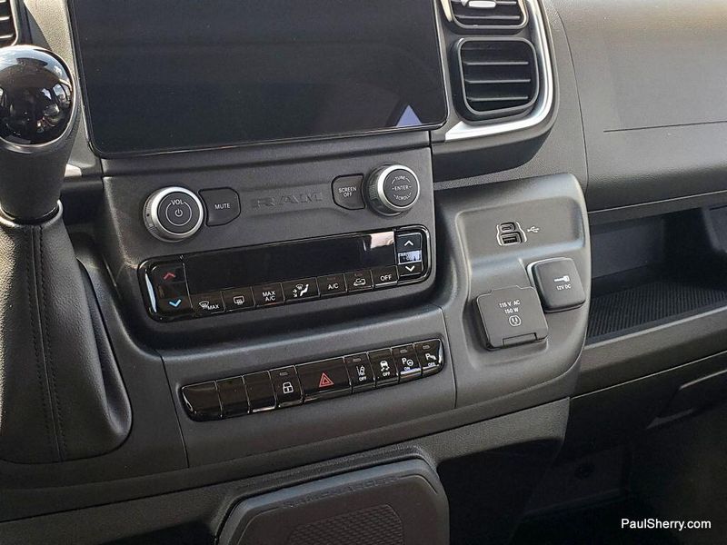 2024 Ram ProMaster 2500 Window Van photo 18