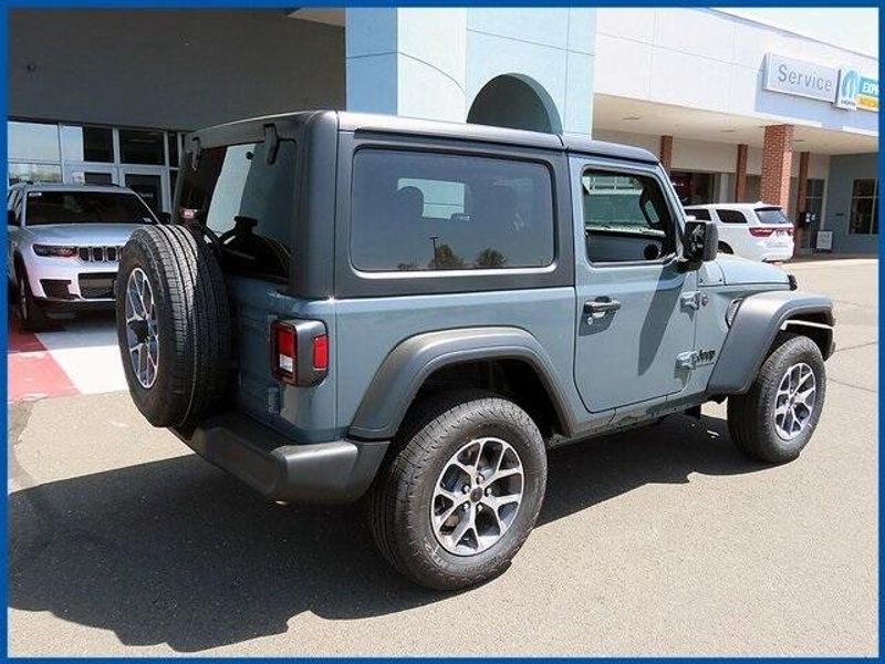 2025 Jeep Wrangler Sport SImage 7