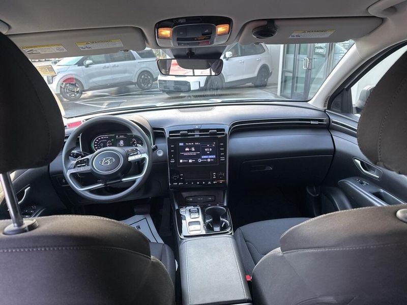 2022 Hyundai Tucson Hybrid BlueImage 17