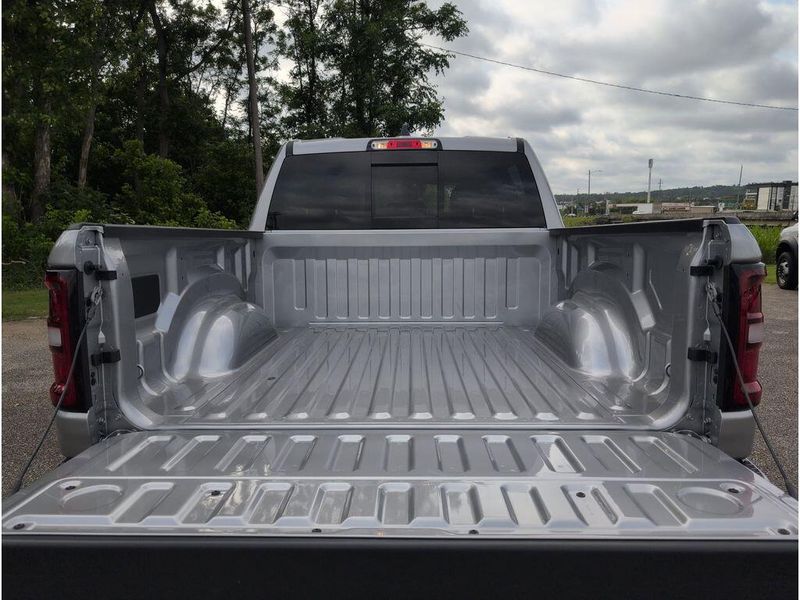 2025 RAM 1500 Big Horn Crew Cab 4x4 5