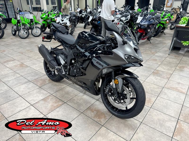 New 2026 Kawasaki NINJA ZX-6R ABS Image 1
