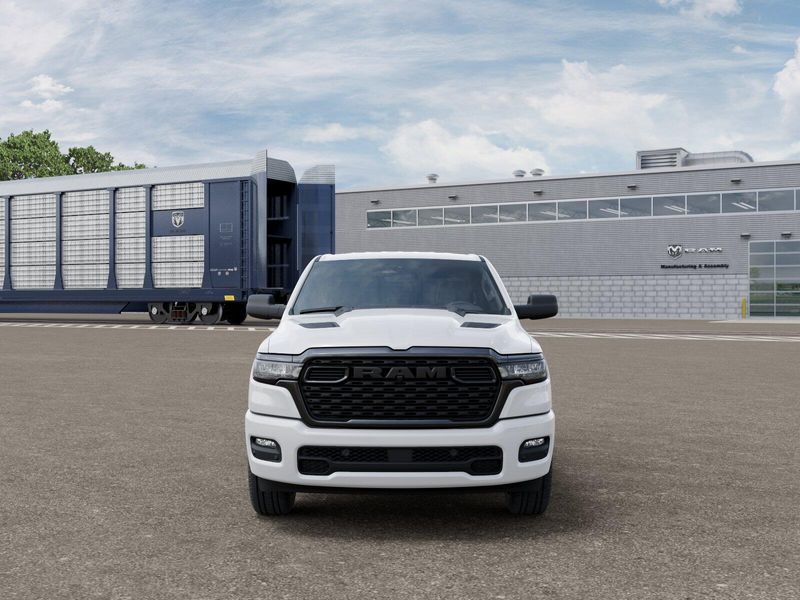 New 2027 RAM 1500 Express Crew Cab 4x4 5