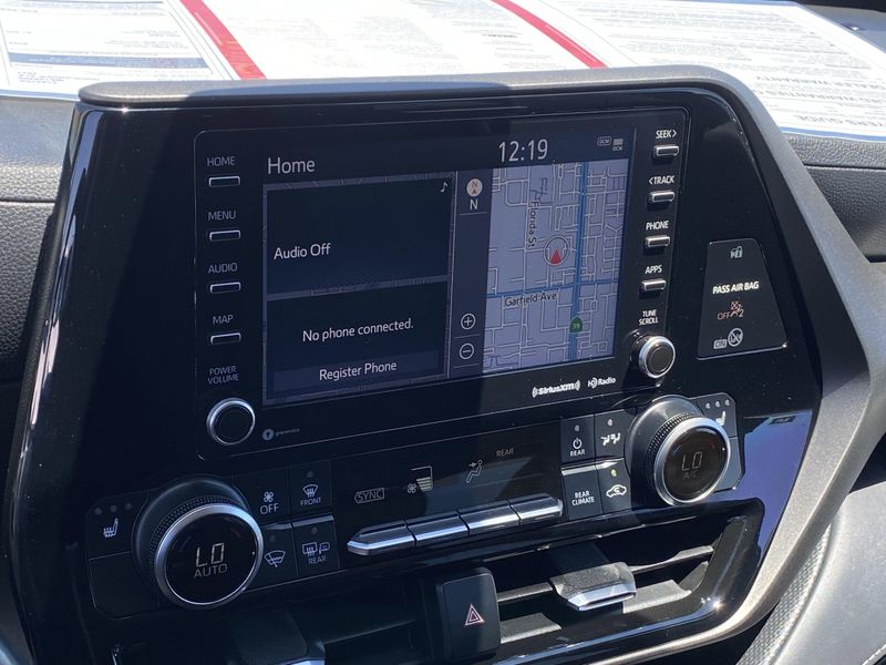 Used 2021 Toyota Highlander XLEImage 20
