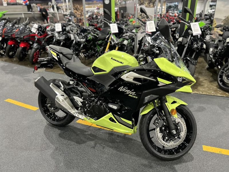 New 2026 Kawasaki NINJA 500 SE ABS Image 5