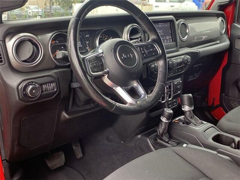2021 Jeep Wrangler Unlimited SaharaImage 17