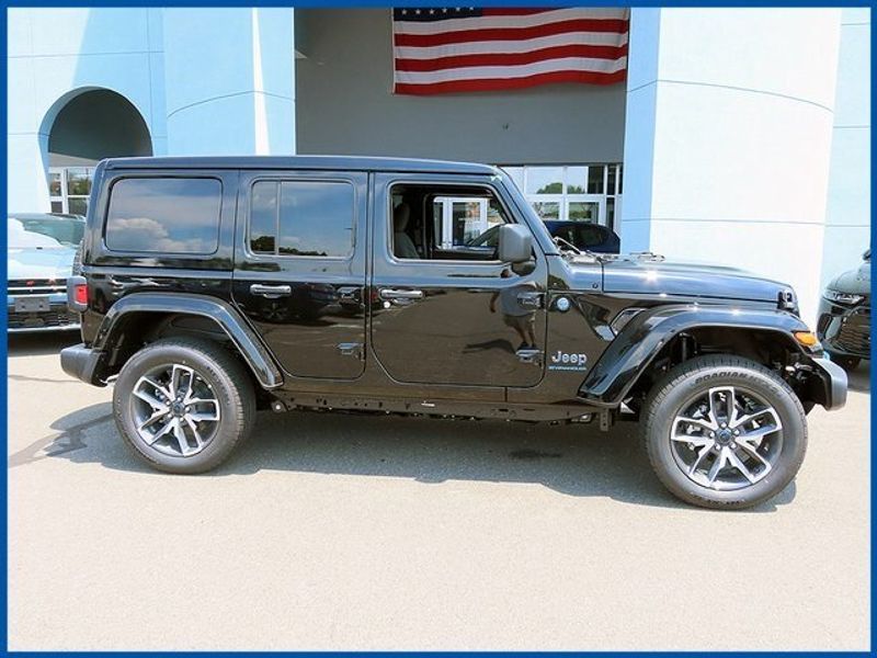 2024 Jeep Wrangler 4xE Sport S 4xeImage 2