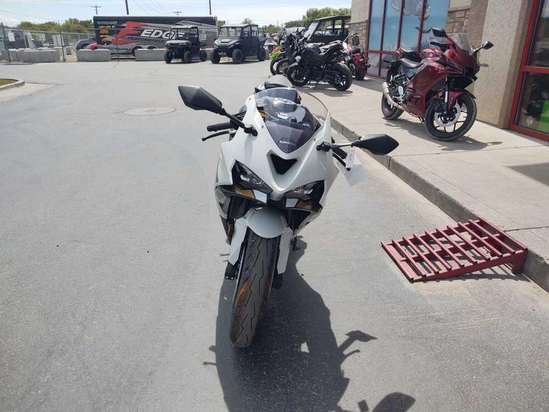 New 2026 Kawasaki NINJA ZX6R ABS 