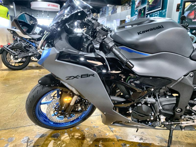 New 2026 Kawasaki NINJA ZX-6R ABS Image 11