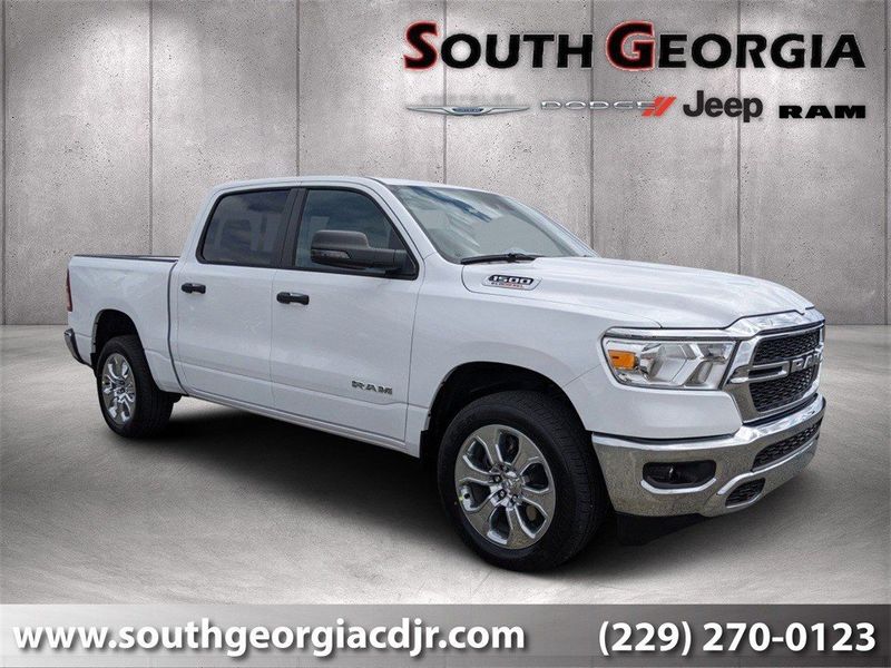 2023 RAM 1500 Big Horn Crew Cab 4x4 5
