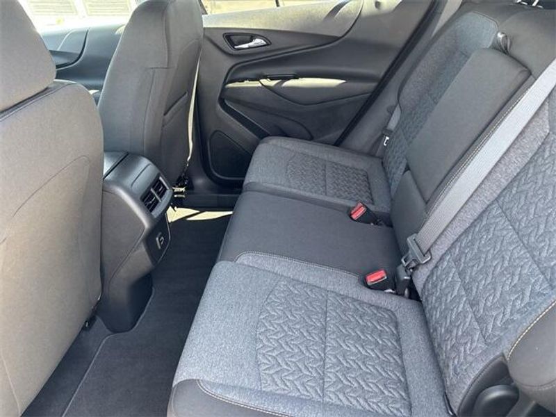2023 Chevrolet Equinox LTImage 16