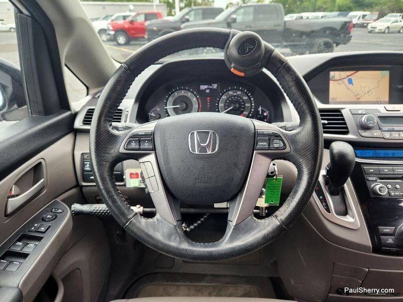 2013 Honda Odyssey EX-L photo 33