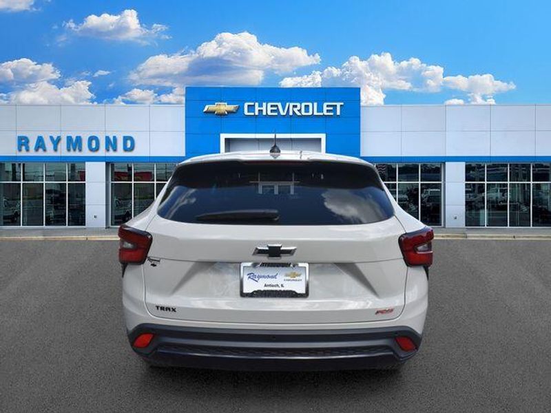 New 2026 Chevrolet Trax 1RSImage 5