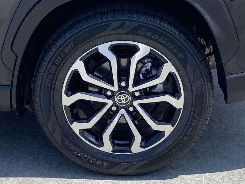 2023 Toyota Corolla Cross Hybrid SEImage 11
