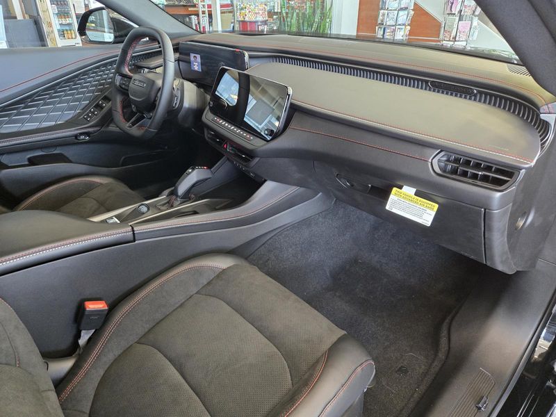 New 2026 Dodge Charger Daytona Scat Pack 4-door Awd