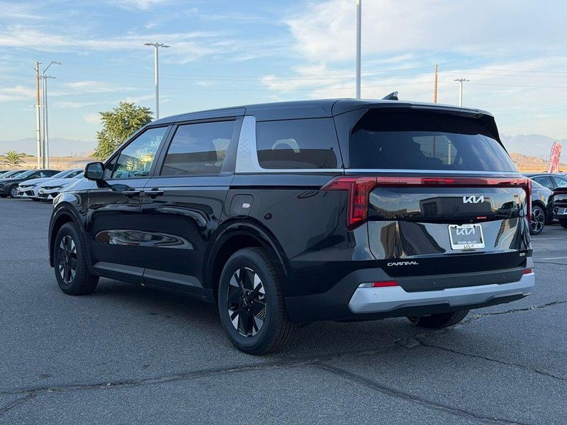 New 2026 Kia Carnival Hybrid LXSImage 5