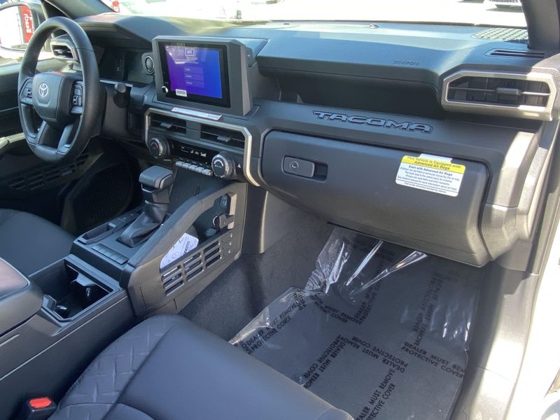 2025 Toyota Tacoma SRImage 9