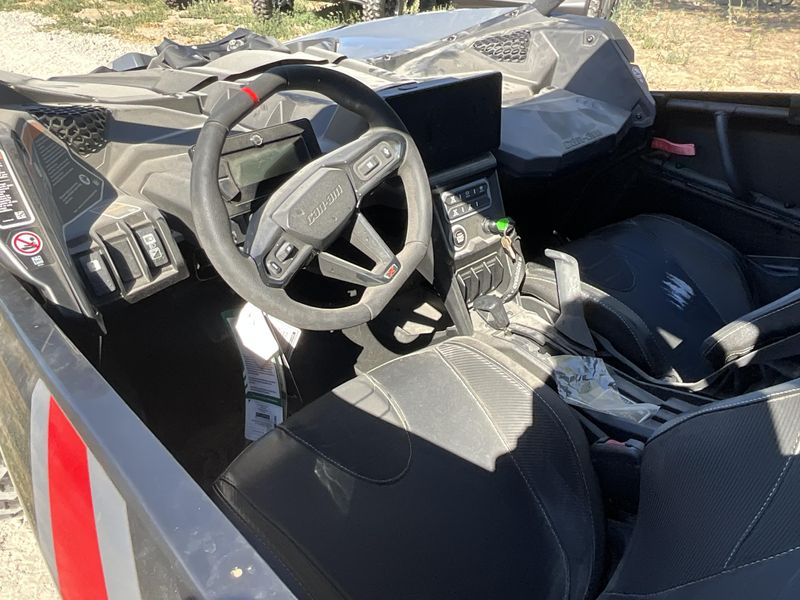 New 2026 Can-Am MAVERICK MAX X3 X TURBO Image 8