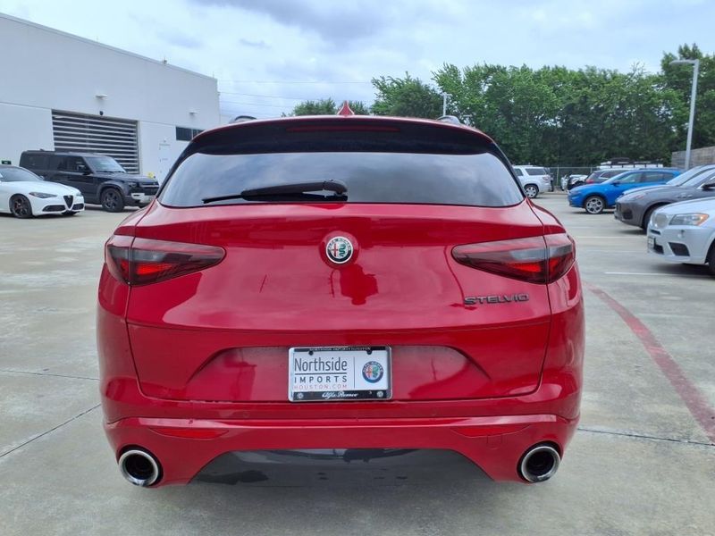 2021 Alfa Romeo Stelvio SprintImage 6
