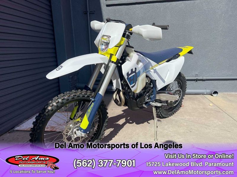 2024 HUSQVARNA FE 501W  in a WHITE exterior color. Del Amo Motorsports of Los Angeles (562) 262-9181 delamomotorsports.com 