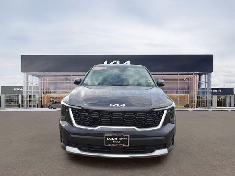 New 2026 Kia Sorento LXImage 9
