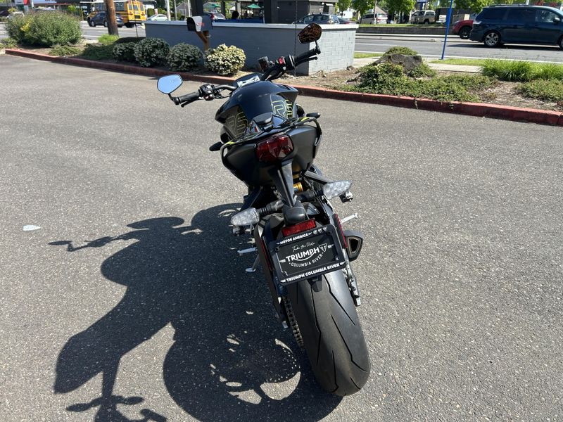 New 2025 Triumph STREET TRIPLE 765 RS 