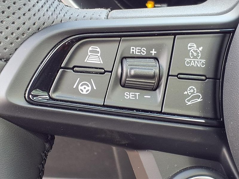 New 2026 Alfa Romeo Stelvio SprintImage 18