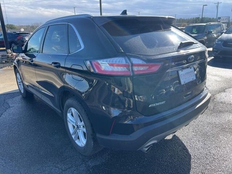 2019 Ford Edge SELImage 3