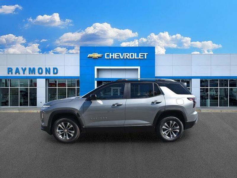 New 2027 Chevrolet Equinox LTImage 7