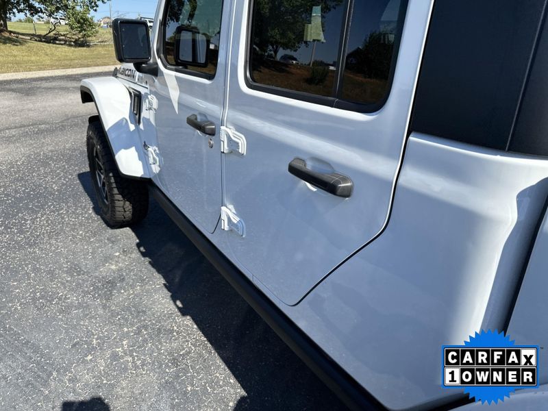 Used 2022 Jeep Gladiator RubiconImage 12