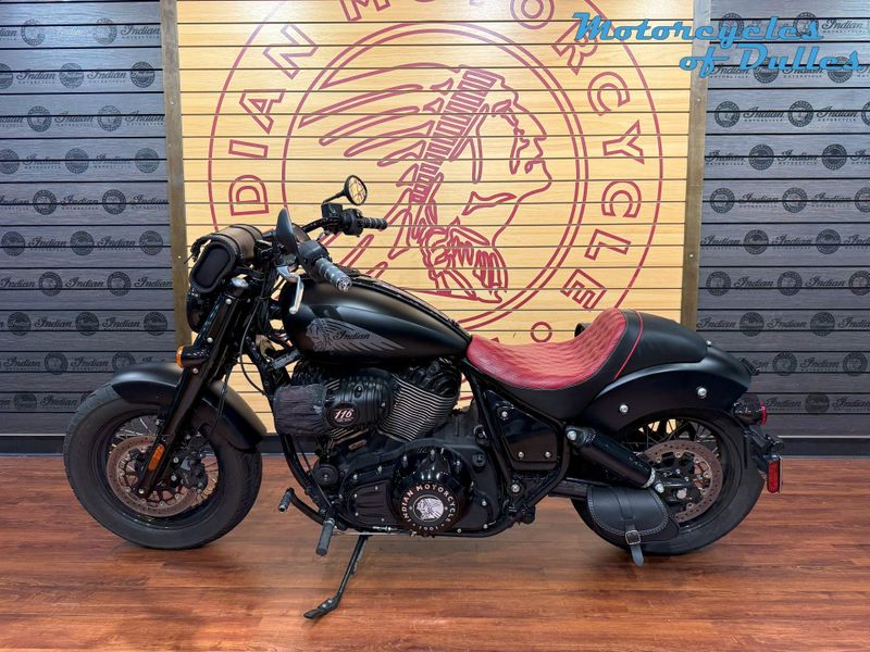 2022 Indian Motorcycle Chief Bobber Dark Horse Image 5