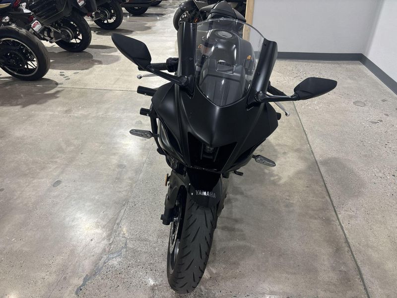Used 2025 Yamaha YZF-R7 Image 20