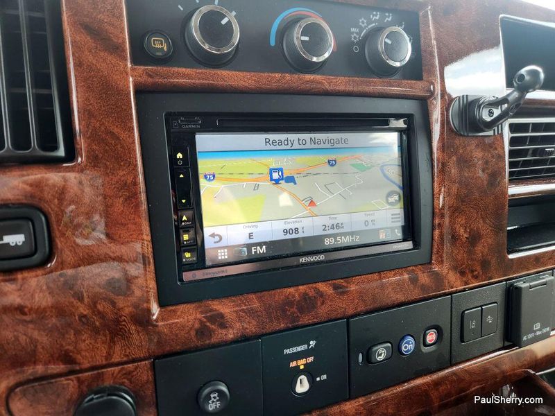 Used 2021 Chevrolet Express Passenger LSImage 5