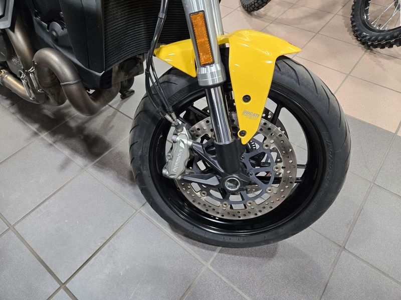 USED 2018 DUCATI MONSTER 821 Image 10