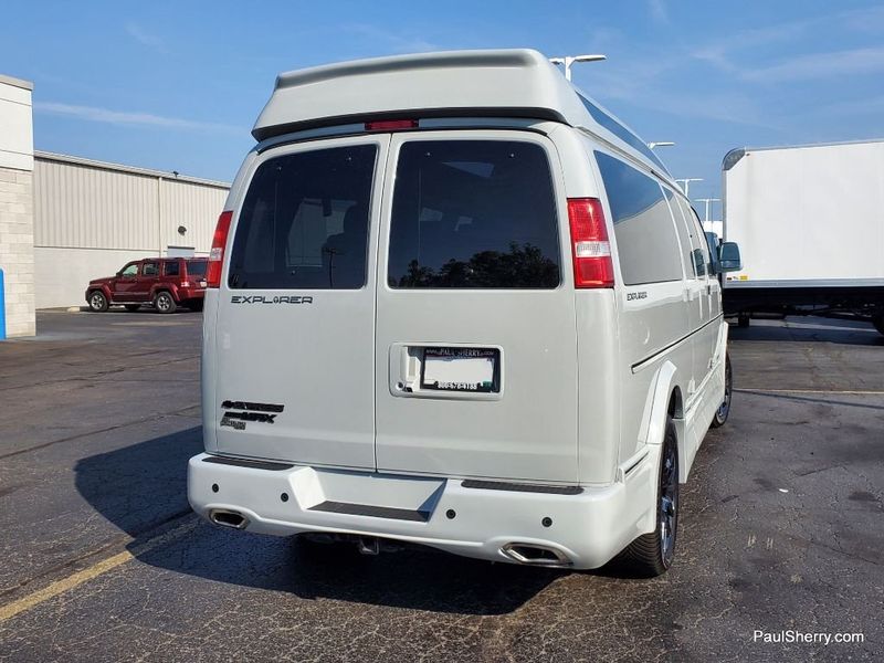 2023 Chevrolet Express Cargo Image 5