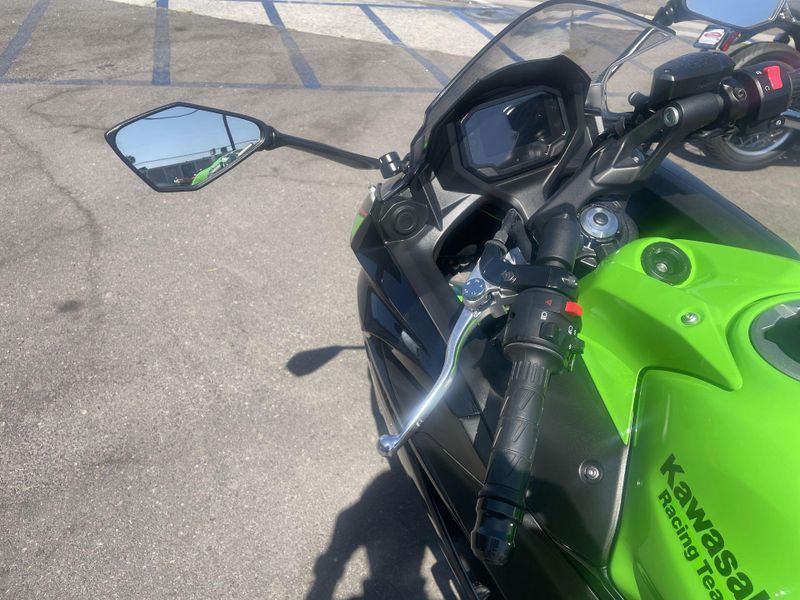 Used 2022 Kawasaki NINJA ZX-6R ABS Image 19