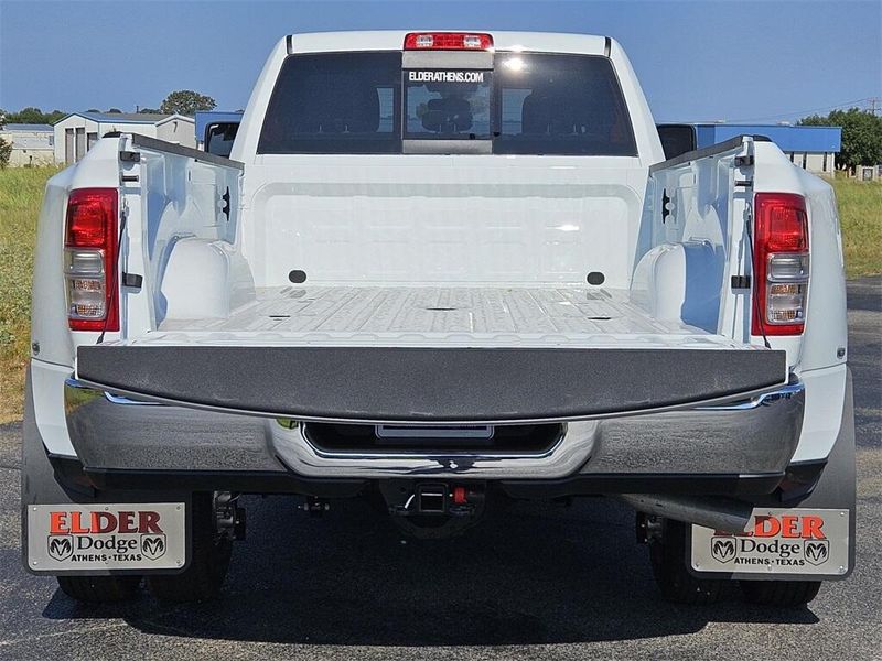 2024 RAM 3500 Tradesman Crew Cab 4x4 8