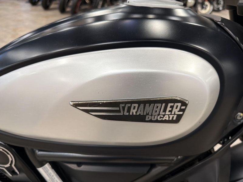 Used 2022 Ducati SCRAMBLER ICON DARK Image 26