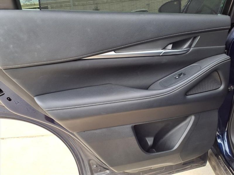 Used 2022 INFINITI QX60 LuxeImage 11