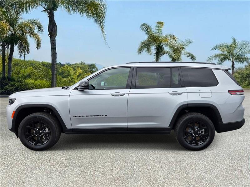 New 2026 Jeep Grand Cherokee L Laredo Altitude 4x4