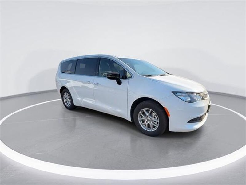 2025 Chrysler VoyagerImage 2