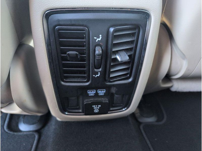 2019 Jeep Grand Cherokee LimitedImage 32
