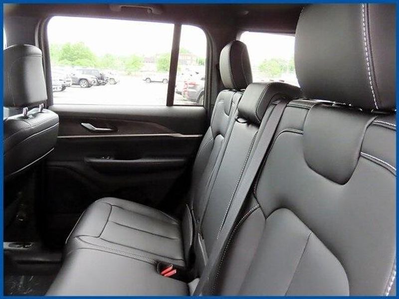 2025 Jeep Grand Cherokee LimitedImage 9