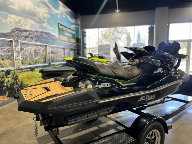 New 2025 Kawasaki JET SKI ULTRA 160LX Image 6