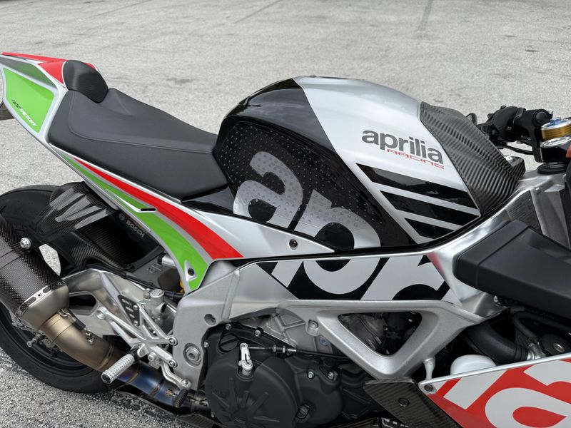 2017 Aprilia Tuono V4 1100 Factory ABS 