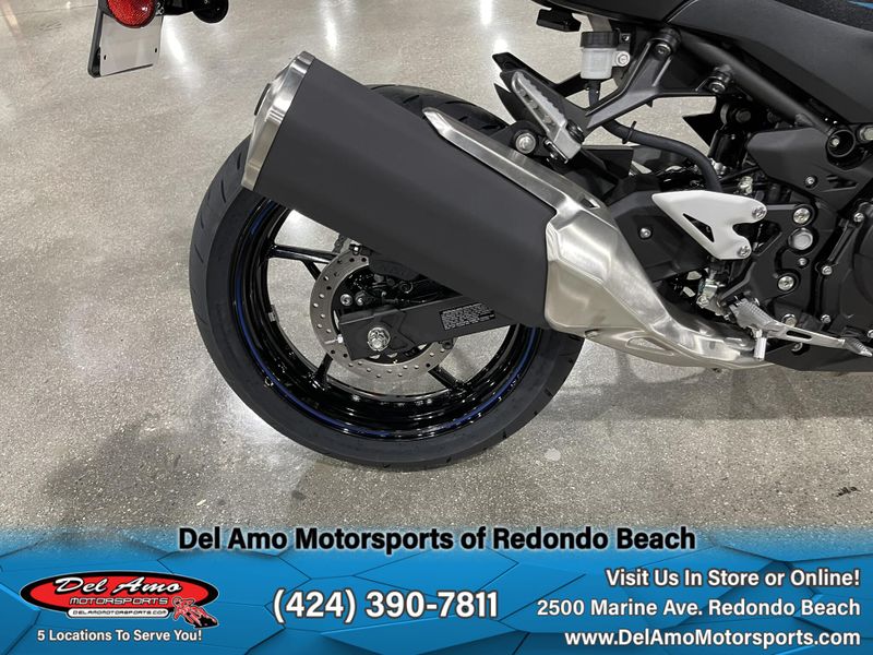 2025 Kawasaki NINJA 500 ABS Image 8