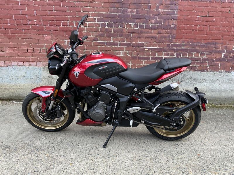 2026 Triumph TRIDENT 800