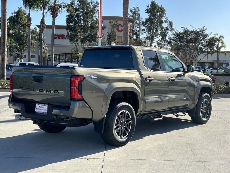 New 2024 Toyota Tacoma TRD SportImage 3